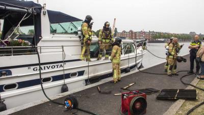 Brand aan boord van jacht in Rotterdam