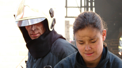 Nederlanders meeste vertrouwen in brandweerlieden, minste in politici