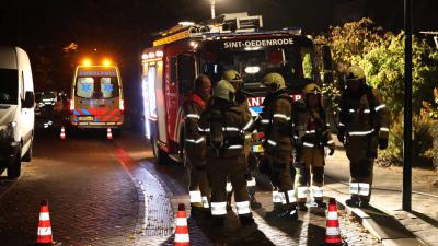 brandweermannen-donker-ambulance