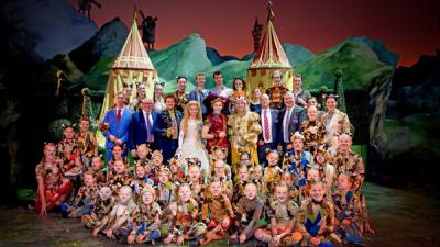 Nieuwe Efteling sprookjesmusical De gelaarsde Kat feestelijk in pr