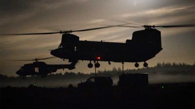 chinook-donker-militair-transport