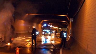 Verkeerschaos op A10 West Amsterdam door incidenten in Coentunnel