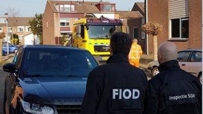 Doorzoekingen naar fraude met inburgeringsgelden