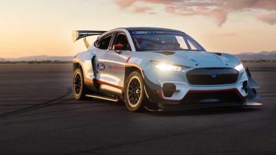 ford-mustang-mach-e-1400