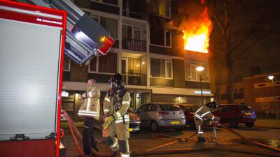 Gewonden bij uitslaande brand in flatwoning