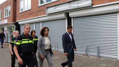 Burgemeester Halsema bezoekt Johan Huizingalaan