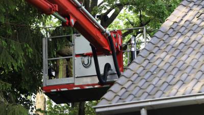 kat-boom-hoogwerker-brandweer