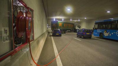 Grootschalige oefeningen hulpdiensten Ketheltunnel nieuwe A4 Schiedam