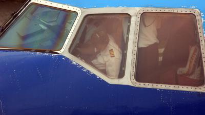 Toestel KLM keert terug na bommelding