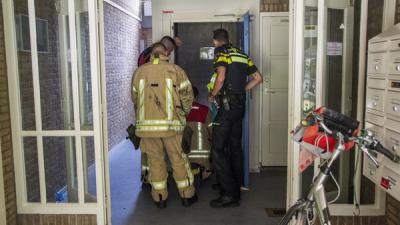 Man stapt in lift die er niet is 