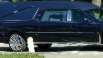 Uitvaartbranche vaak schimmig over kosten