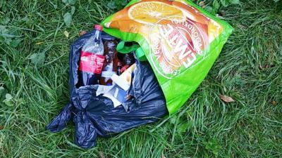 Politie waarschuwt voor gevaarlijke limonadeflesjes met chemische vloeistof