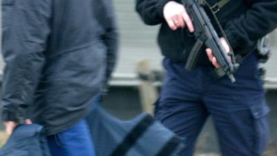 Machinegeweren aangetroffen bij inval in woning Hoogblokland