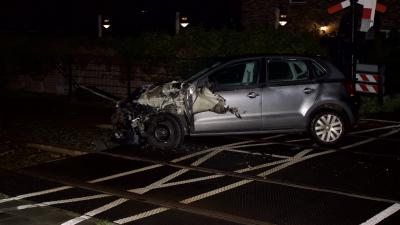 Zwaar beschadigde auto