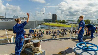 marine-schip-bemanning