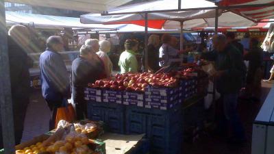 markt-fruit-kraam-zon