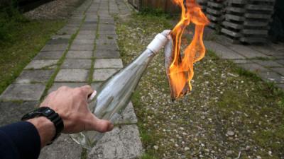 Molotovcocktails tegen woningen in Gelderland 