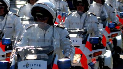 Uitvaart doodgeschoten agent Ferry Bakx live te volgen, verdachte vrijgelaten 
