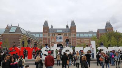 Mogelijk ook toeristische attracties in Amsterdam extra beveiligd tegen aanslagen 