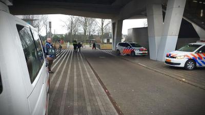 Agent mishandeld op metrostation Nesselande