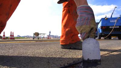 Onderhoudswerk aan drukke Kaagbaan duurt week langer