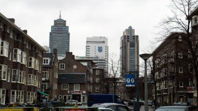 Philips maakt derde minder winst