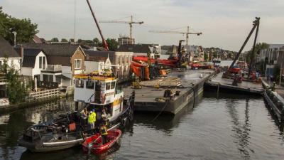 Vaarverkeer Alphen nog zeker enkele weken gestremd