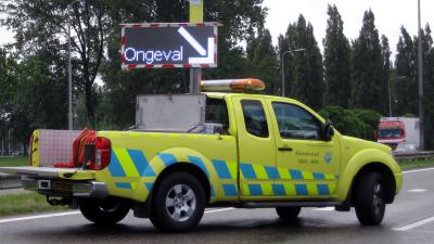 Puinhoop op A59 door ongevallen