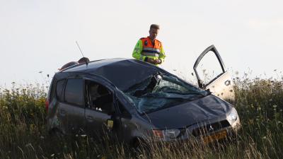 Zwaar beschadigde auto