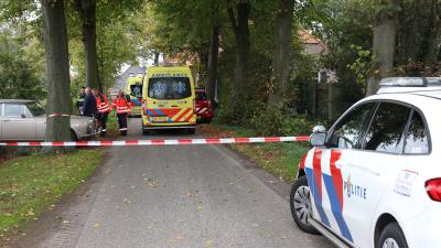 Politie doet onderzoek aan voertuig