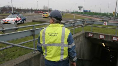 Treinen rijden door bij brand- of rookmelding Schipholtunnel