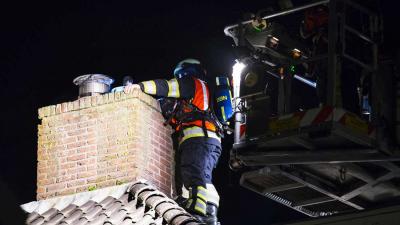 Brandweer hoeft niet ver voor schoorsteenbrand 