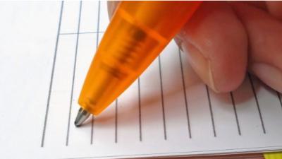 'Overleden vrouw spuwt gal in rouwadvertentie over artsen'