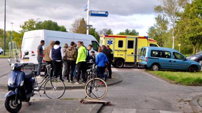 Scooterrijder gewond na aanrijding met auto