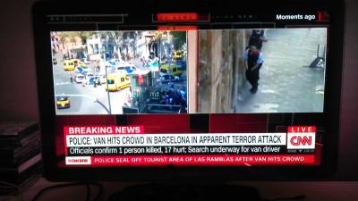 Busje rijdt in op voetgangers in Barcelona 