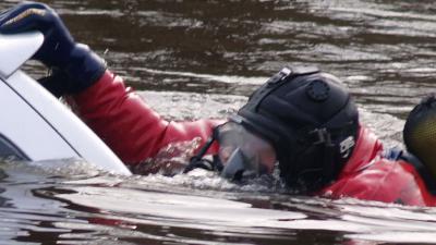 Auto te water Boskoop, inzittende (33) overleden