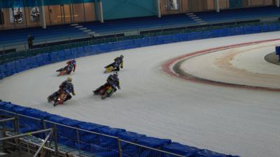 Training WK Ijsspeedway druk bezocht