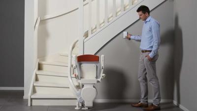 Langer thuis wonen: een must of een wens van ouderen? 