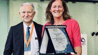 Giovanni Apolone, OECI-president elect en Froukje Pit, managing director UMCG CCC. 