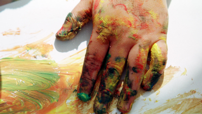 Waarschuwing! Helft kinderverf niet veilig