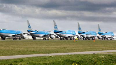 KLM parkeert vliegtuigen op landingsbaan na corona-uitbraak