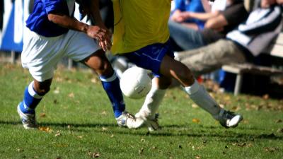 Vijftig man op de vuist met elkaar tijdens mini voetbaltoernooi 