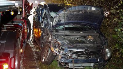 vrachtwagen-auto-botsing