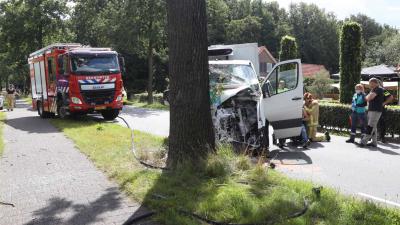 vrachtwagen-boom-botsing