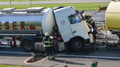 Drie vrachtwagens betrokken bij aanrijding op A67 Gelderop