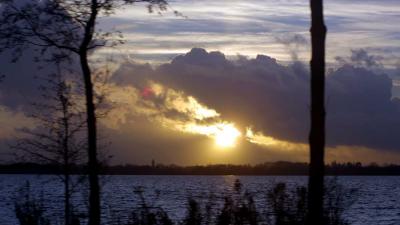 water-plassen-natuur-zon