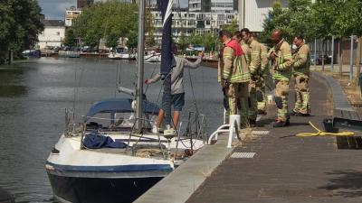 Zeilboot in de problemen