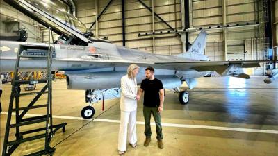 zelensky-ollongren-f16