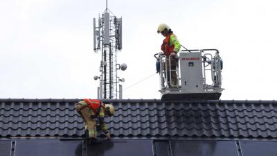 zonnepanelen-brandweer-dak